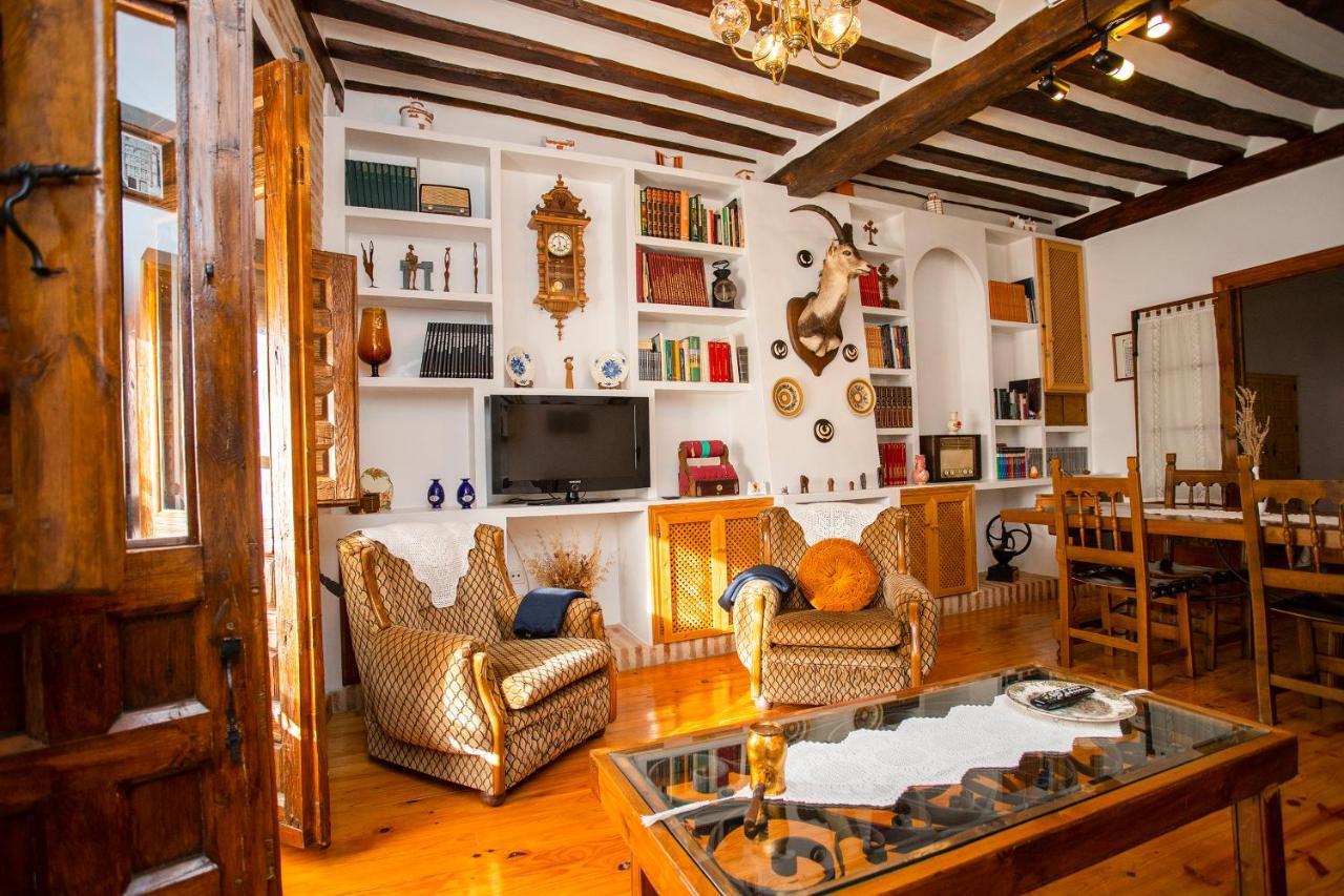 Alojaguay Rueda, Casa Museo Rustica-Moderna, Maxima Tranquilidad Con Comodidad ภายนอก รูปภาพ
